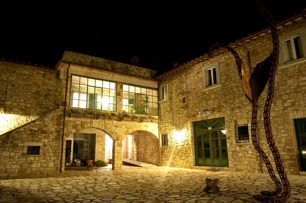 Agriturismo Tenuta Conti Faina Fratta Todina Bilik gambar