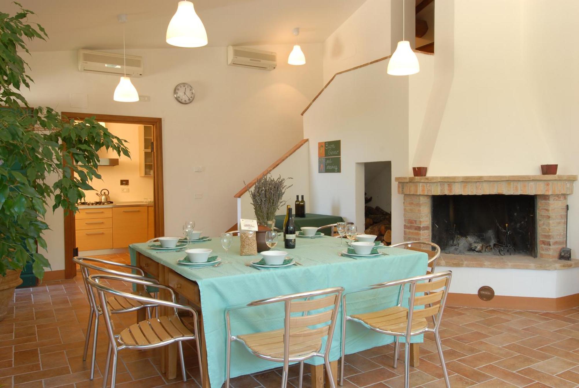 Agriturismo Tenuta Conti Faina Fratta Todina Luaran gambar