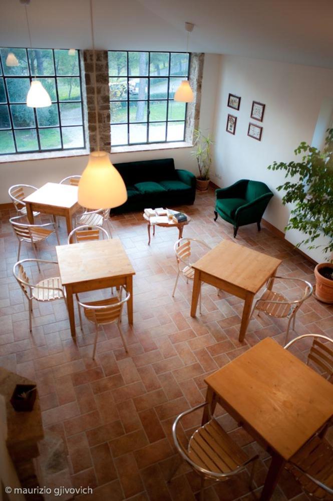 Agriturismo Tenuta Conti Faina Fratta Todina Luaran gambar