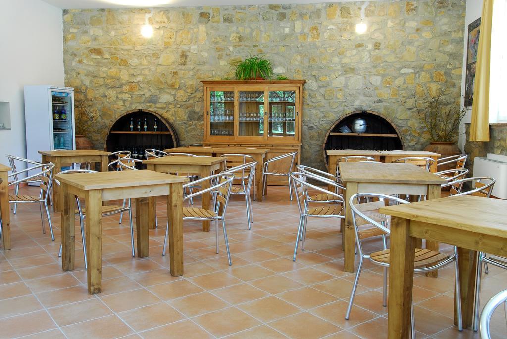 Agriturismo Tenuta Conti Faina Fratta Todina Luaran gambar